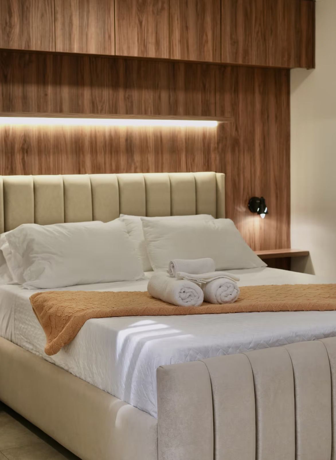 Bedroom with lounge area